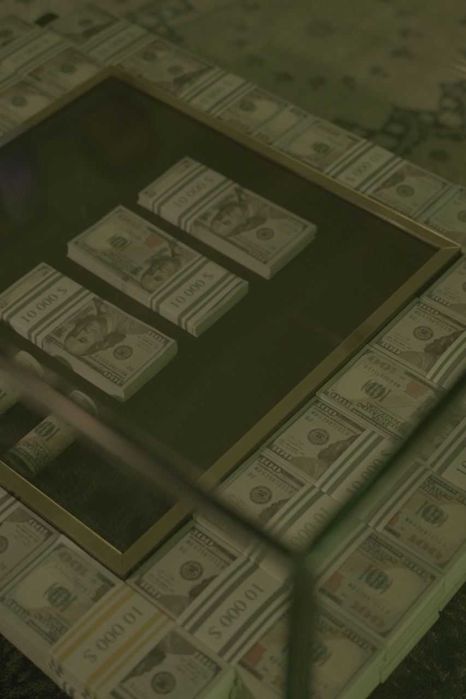 Денежный стол  - Money table - Suviner