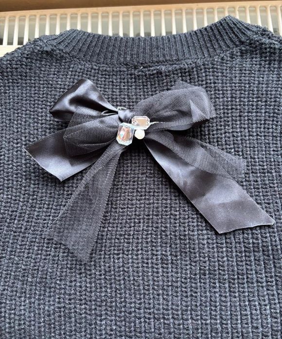 Brosa neagra handmade