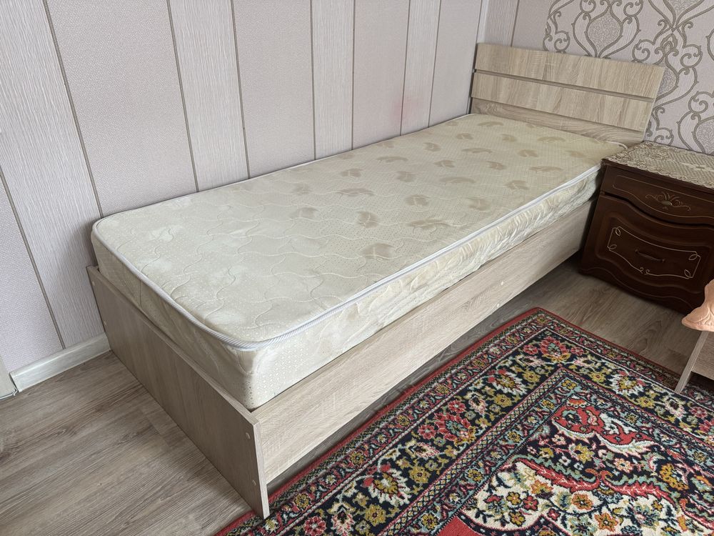 Продам кровать в спальню