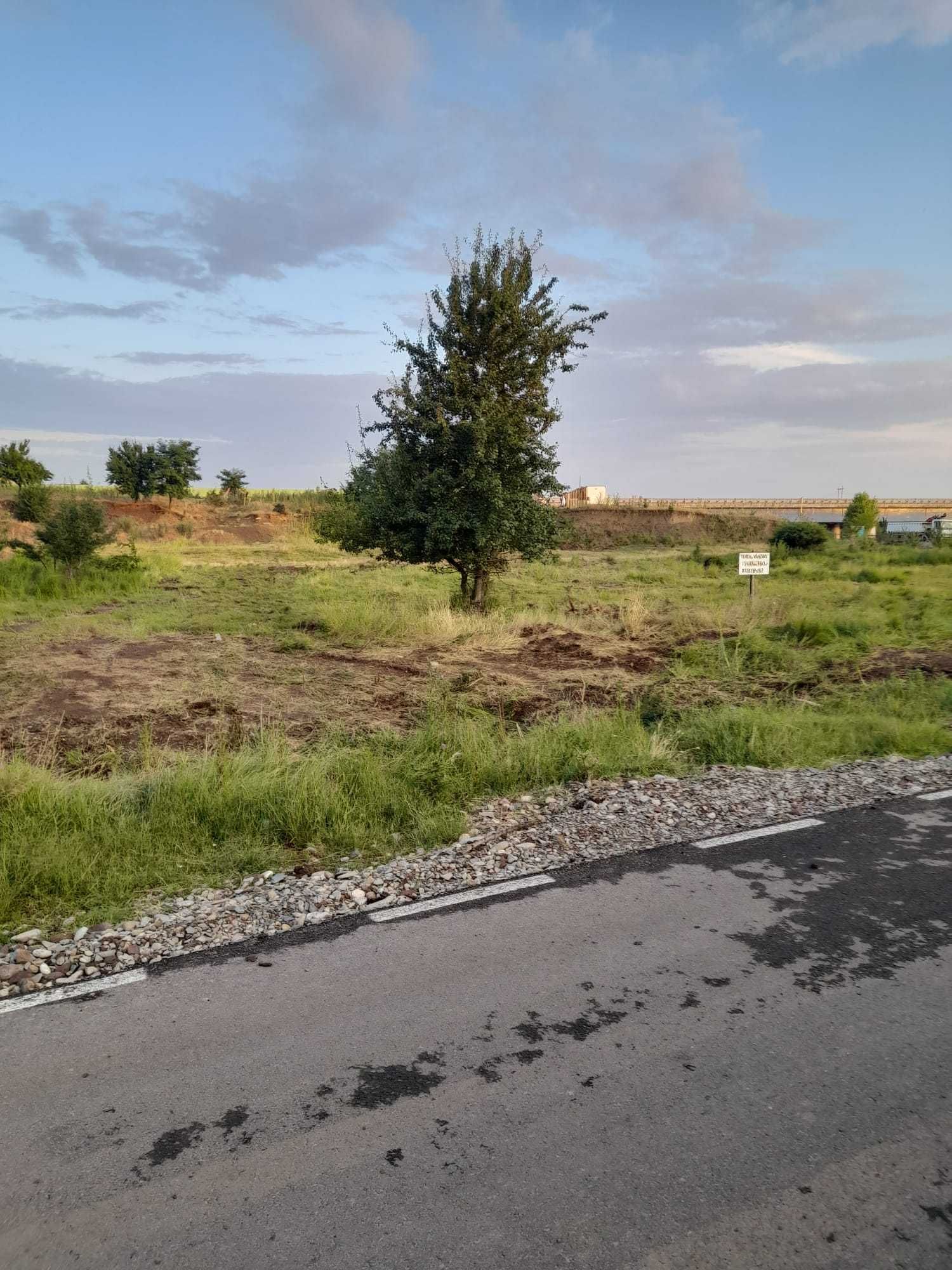 Teren intravilan strada Soarelui Branesti