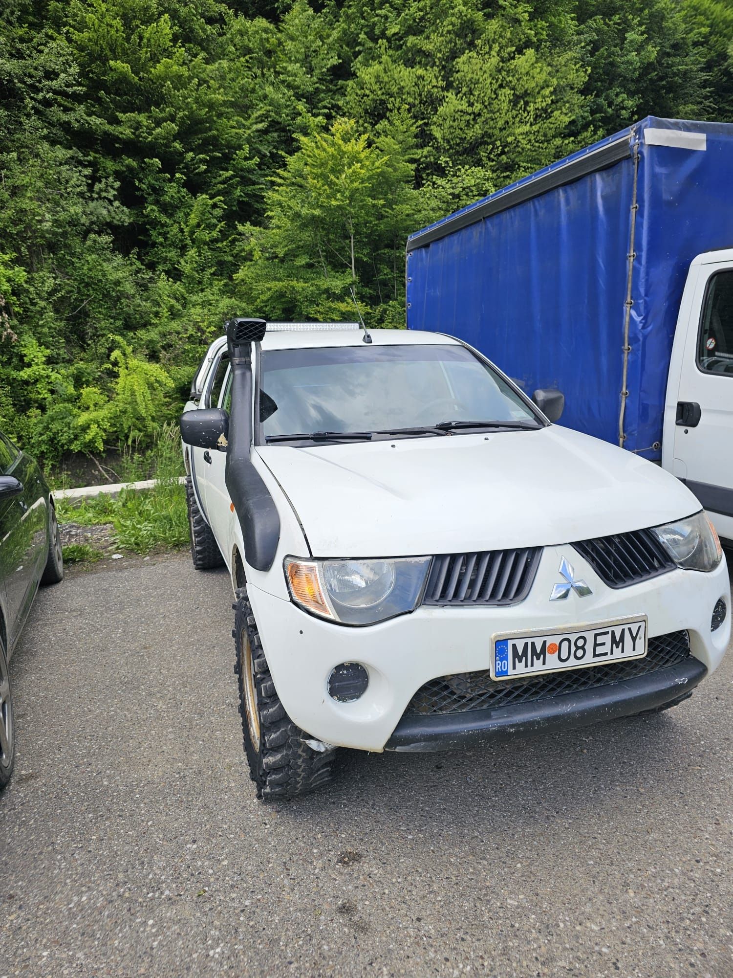 Vând Mitsubishi L200