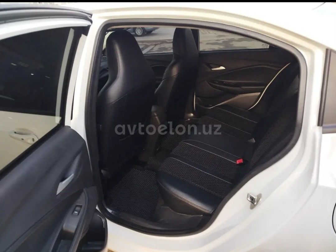 Chevrolet Onix LTZ 4 позиция