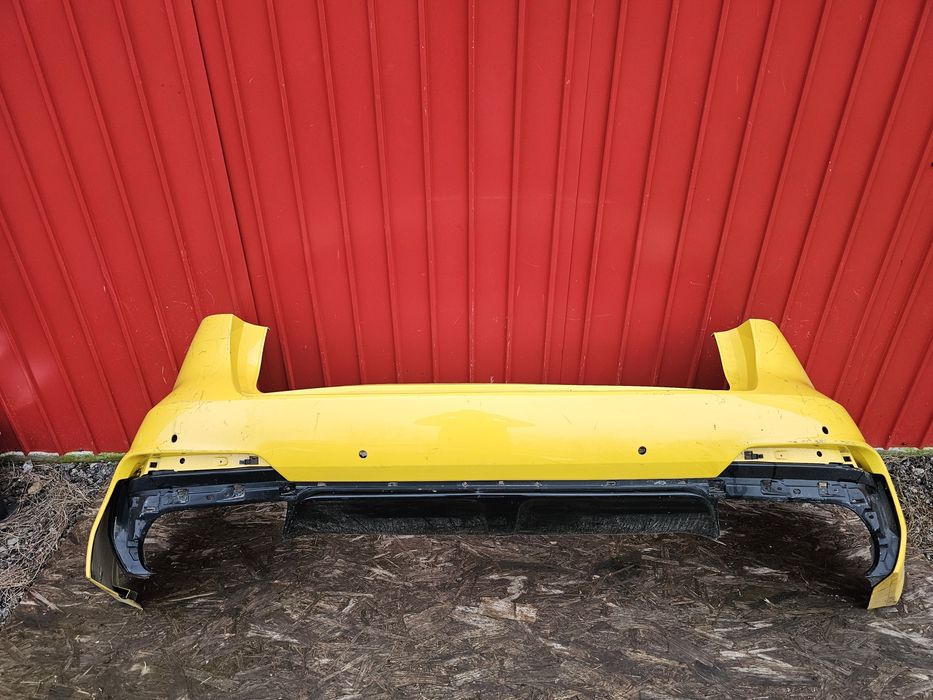 Bara spate Maserati Levante GTS Facelift dupa 2020 cod 670118506