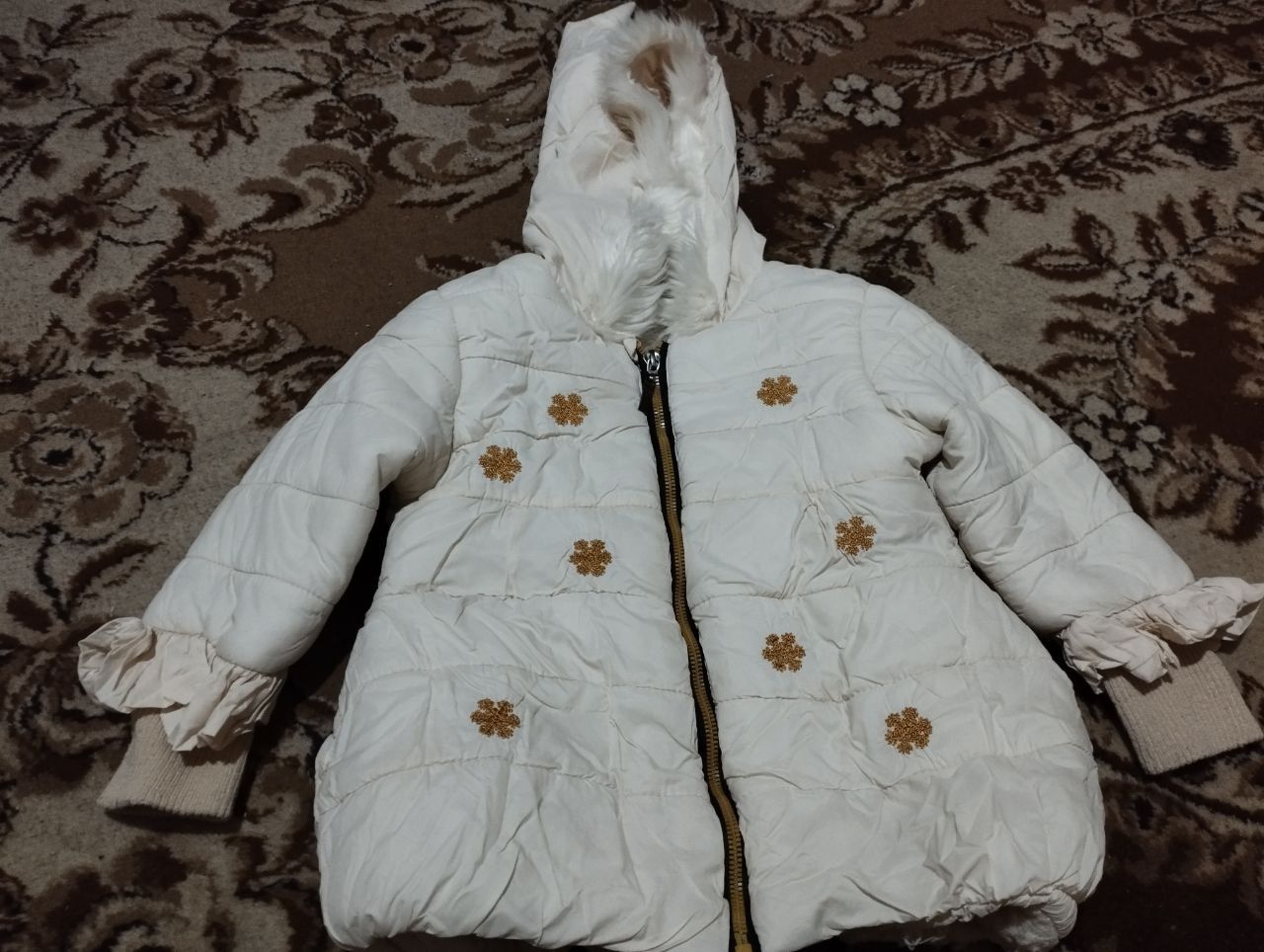 Детская зимняя куртка для девочки