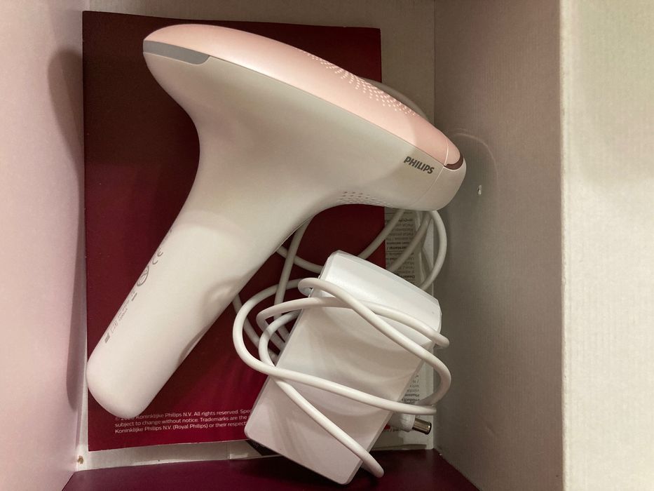 Фотоепилатор Philips Lumea