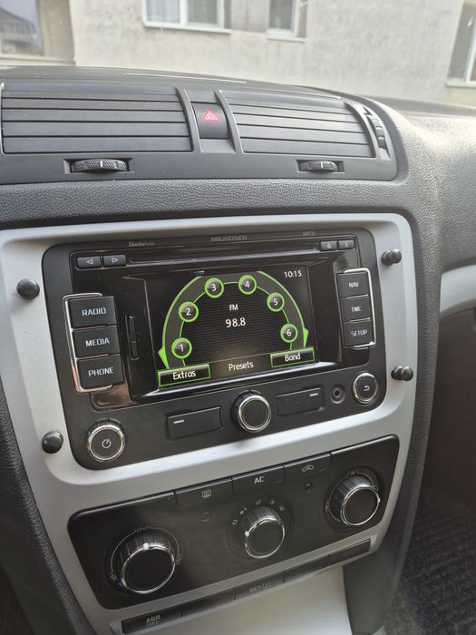 Vand navigație skoda octavia 2