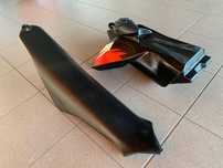 Aprilia SXV 550 saua si rezervor