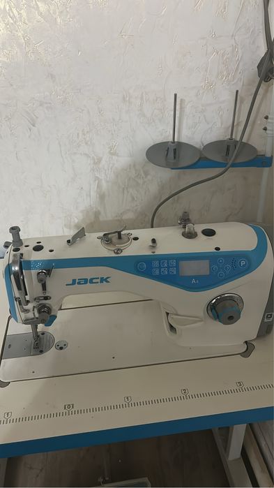 Швейная машина Jack A4