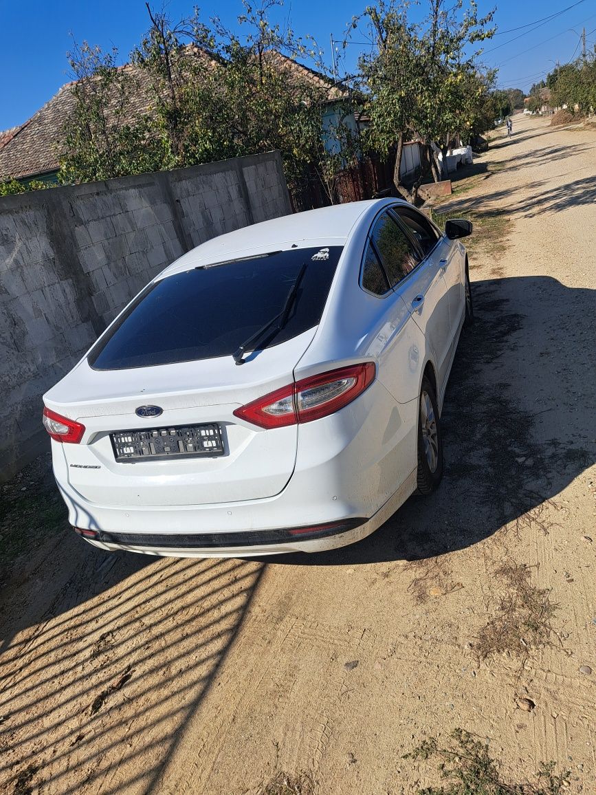 Dezmembrez ford mondeo mk5, motor 2.0 d