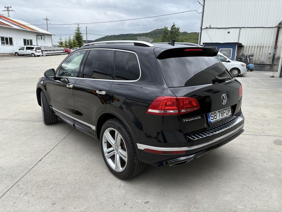Touareg R-line 3.0 Tdi 4x4 262 cp