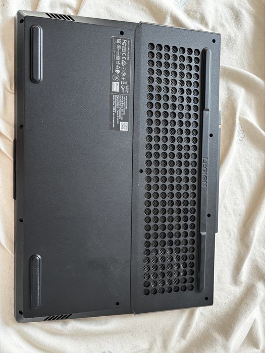 Laptop Lenovo Gaming Legion Ryzen 5 GTX 1650