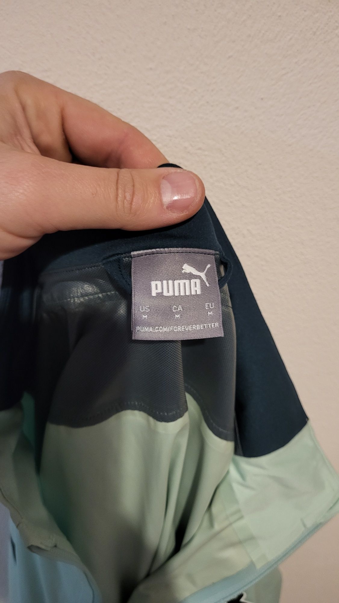 Vând bluză de corp, Puma marimea M