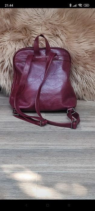 Rucsac bordo, piele ecologica, design casual, model incapator