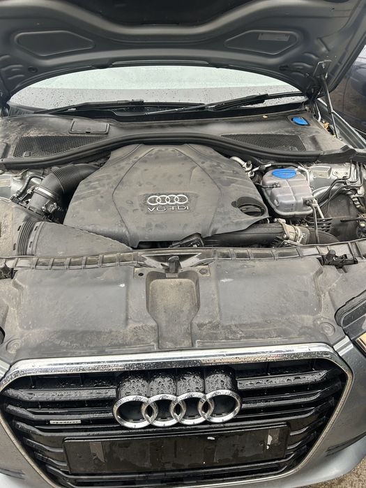Fuzetă dreapta față Audi A6 C7 3.0 tdi
