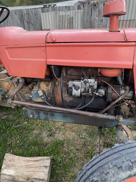 Vând tractor fiat 615