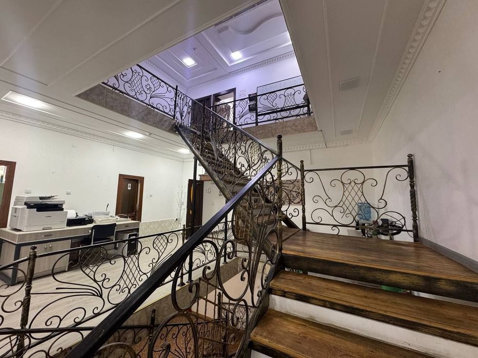 Аренда дома 2 соки 3 уровня 7 кабинетов 540 м2