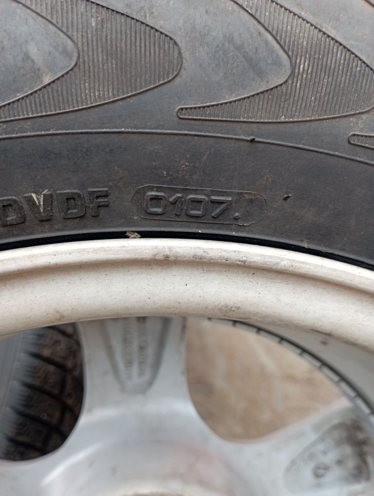 205/65R 15 ки с гумите