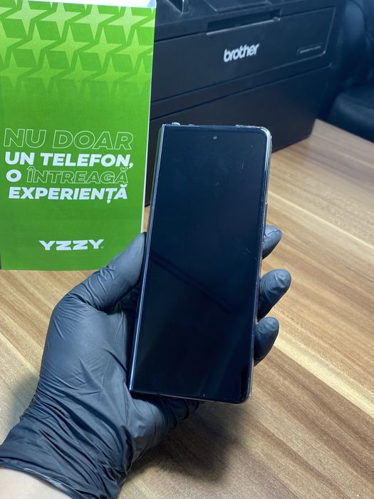 Samsung Galaxy Z Fold4 / Garanție 12 luni / 1 T / Foarte bun