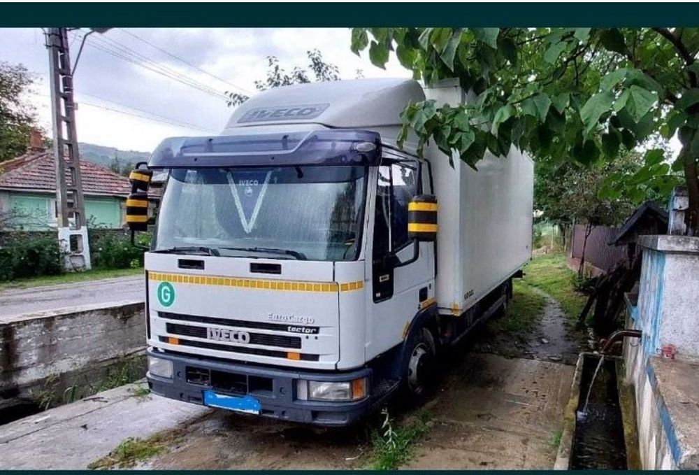 Iveco duba inchisa box carosat