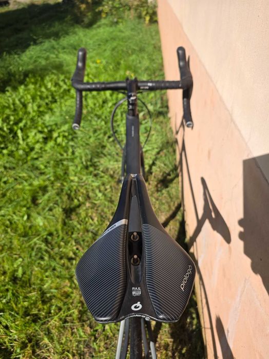 Bicicletă de șosea Invence R-nano one