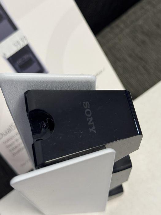 КАТО НОВА Зарядна Станция DualSense Charging Station