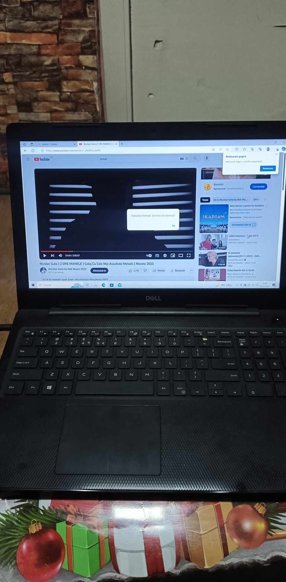 Vând sau schimb laptop