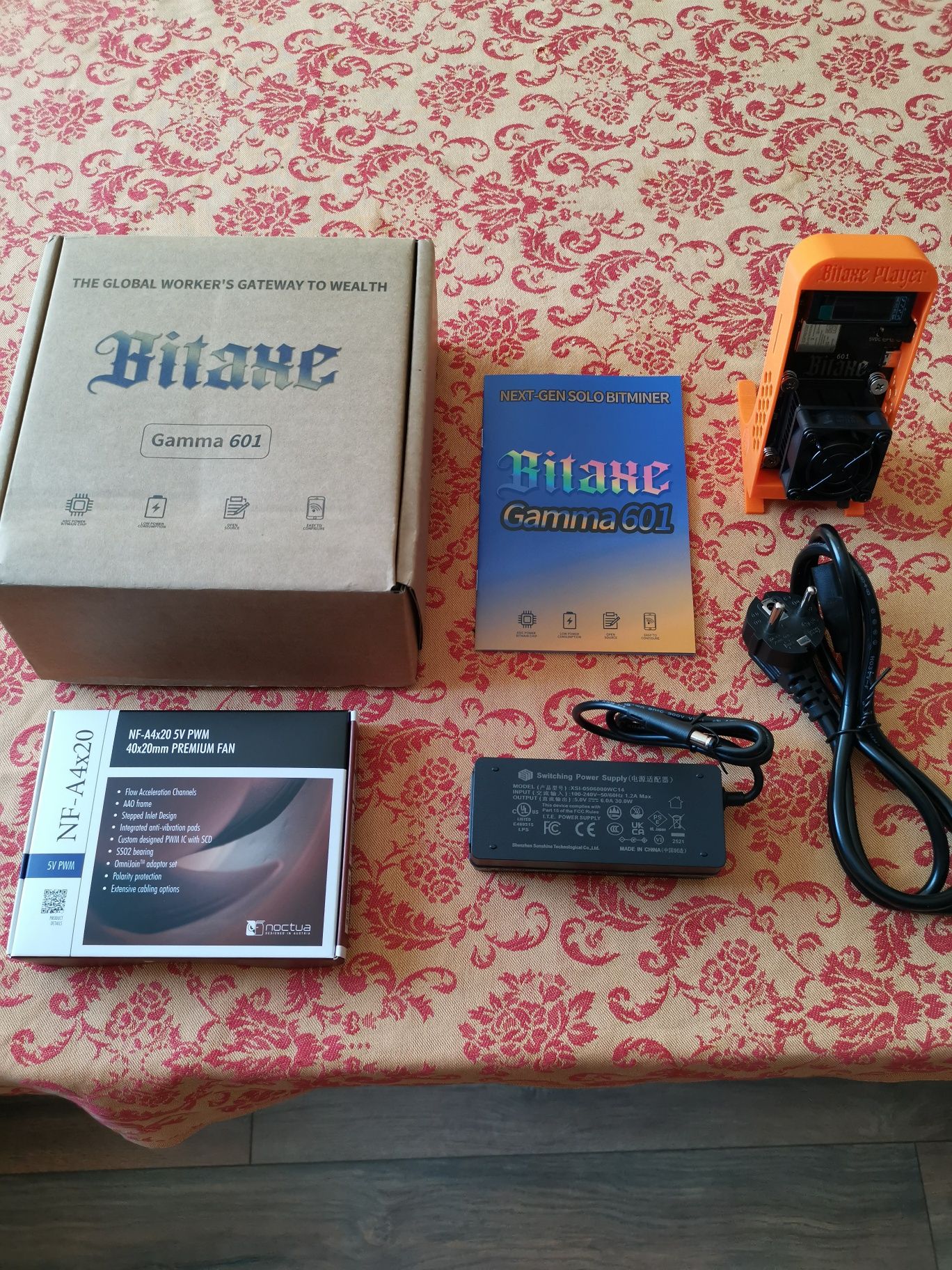 Bitaxe Gamma 601 - 1.2TH/s Btc solo miner
