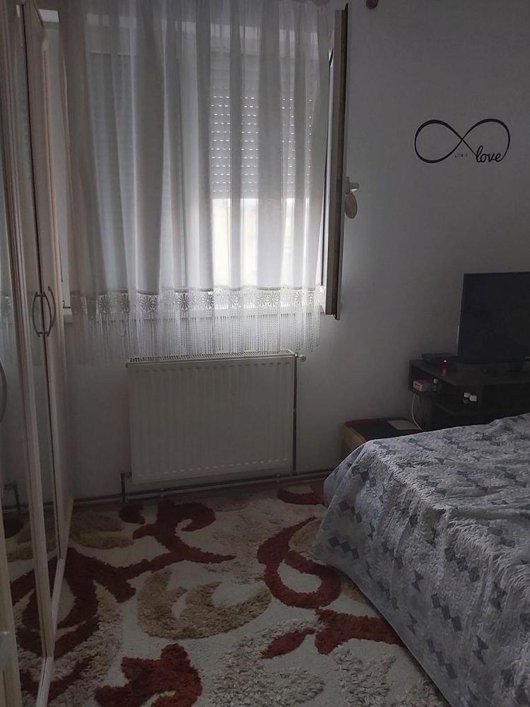 Vand apartament 3 camere Reghin