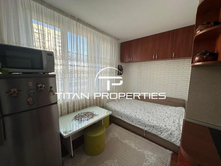 Дава се под наем Двустаен апартамент в Бургас, Славейков - 45 кв.м за 459 € - Снимка #5