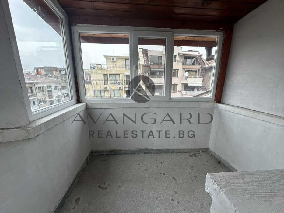 Продава се Едностаен апартамент в Пловдив, Център - 34 кв.м за 1853 €/кв.м - Снимка #6