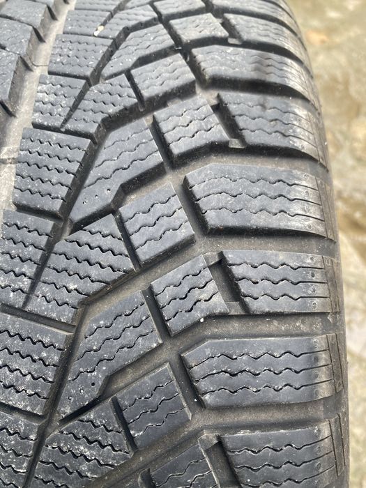 Зимни гуми 245/45/18
