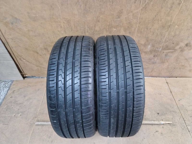 2 Falken R17 205/45
летни гуми
DOT5121