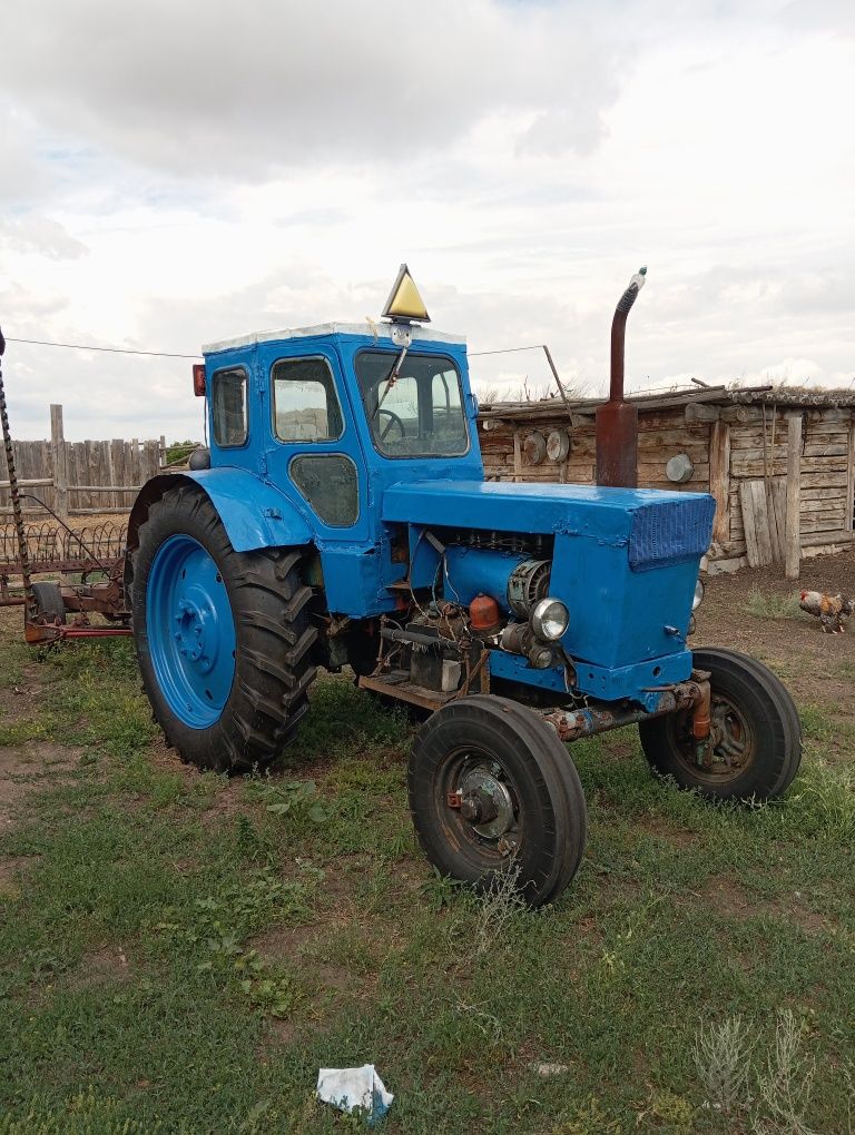 Продам Трактор Т-40