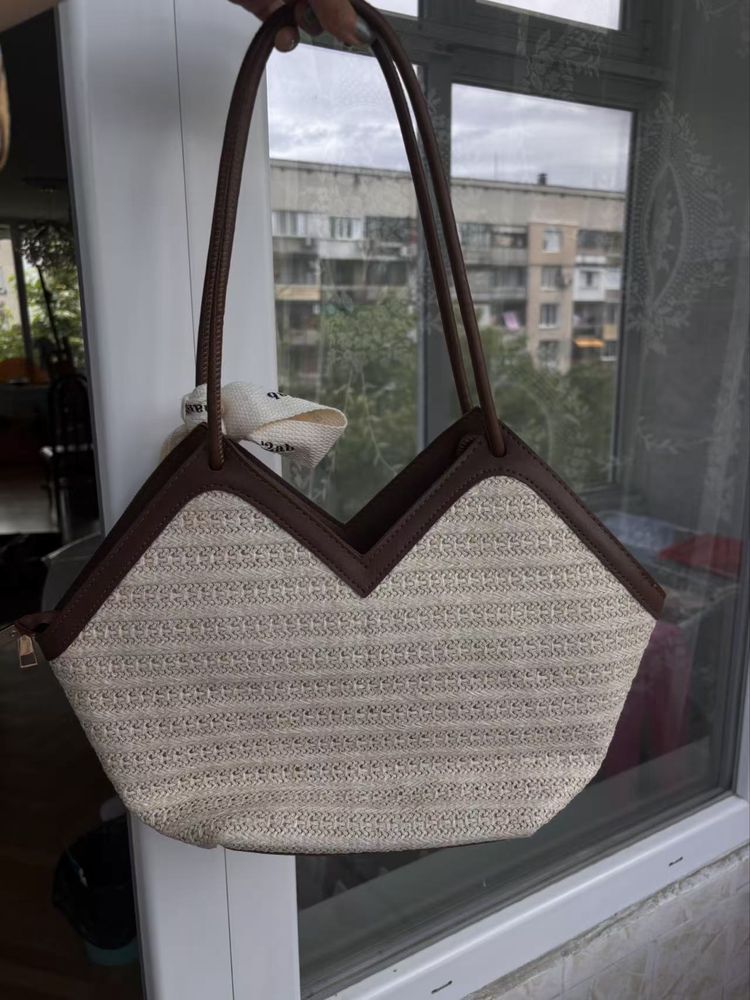 Дамска чанта в много добро състояние
