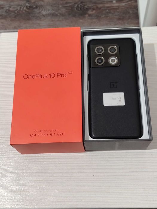 One plus 10 pro 256Gb 5G