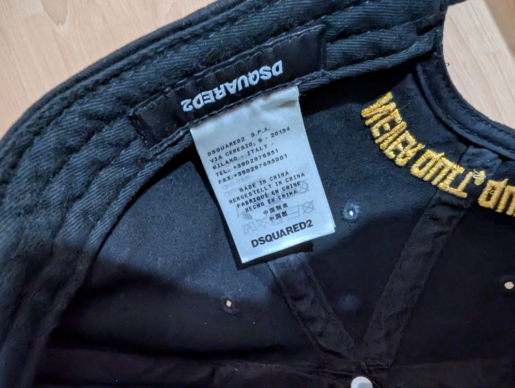 Dsquared Уникална шапка ПРОМО