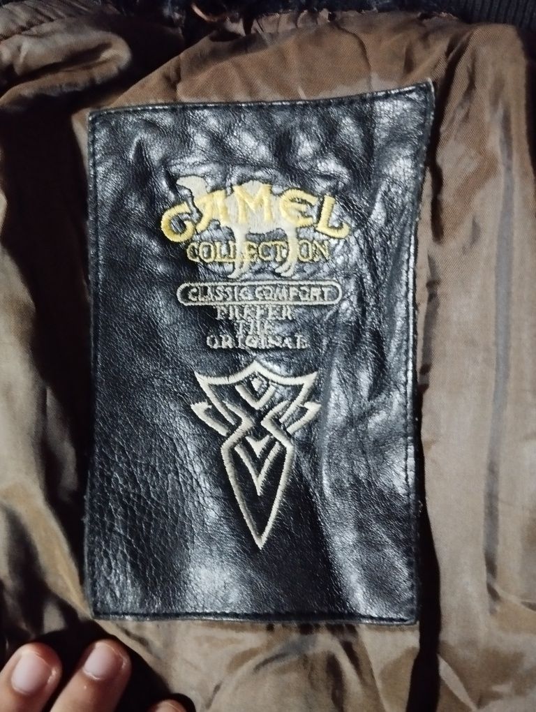 Естествено кожено бомбър яке Camel