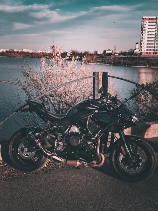 Kawasaki ZH2 absolut impecabil