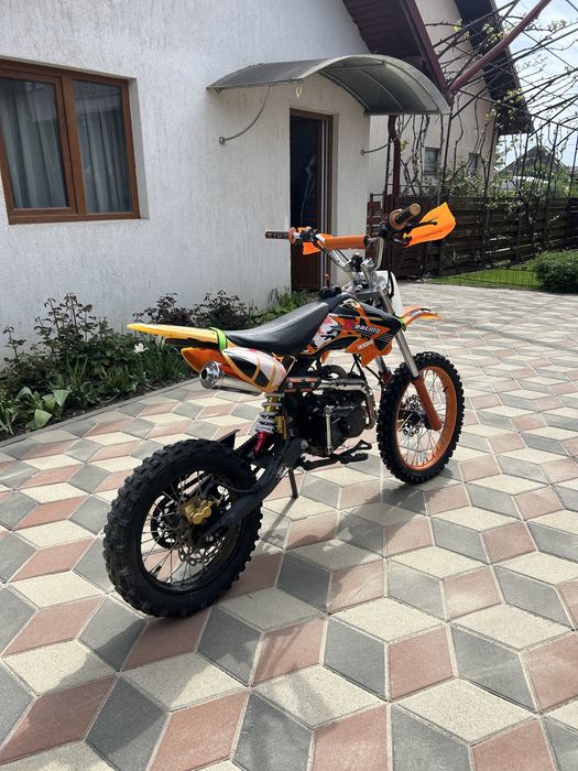 Vând cross Kxd 125 din 2022