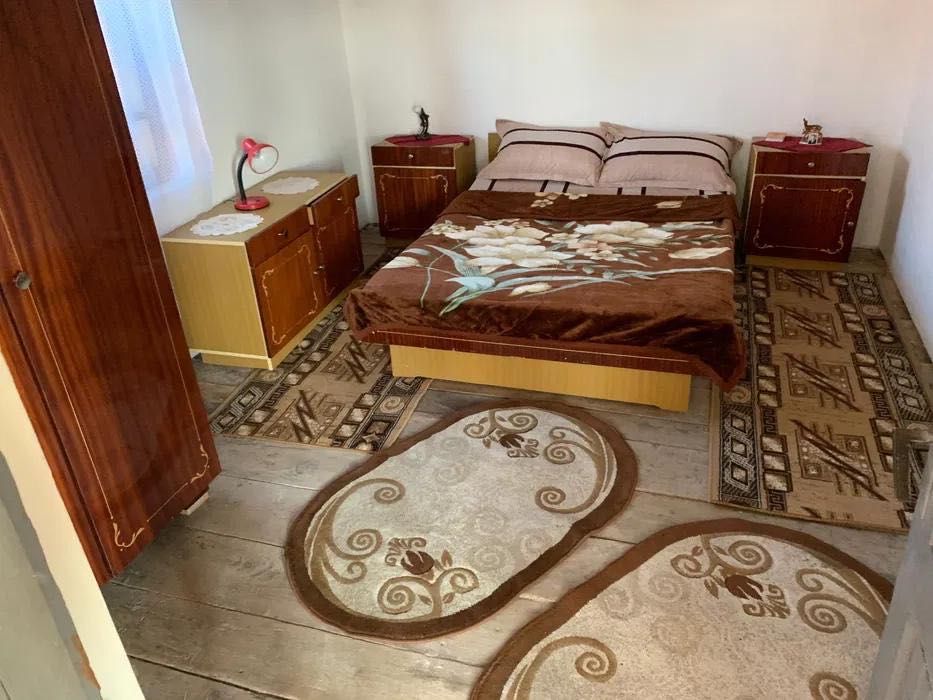 Vând casa com. crasna Carpinisi