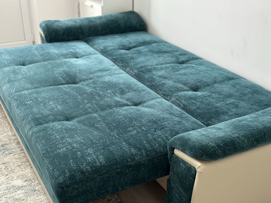 продается диван в хорошем состояние