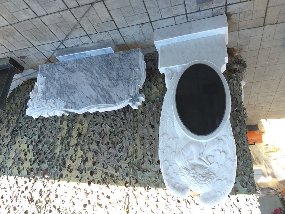 Памятники Костанай