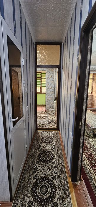 1/1/5, 1 хонали уй, 1 этаждан сотилади. Офис қилса бўлади. Зўр локация