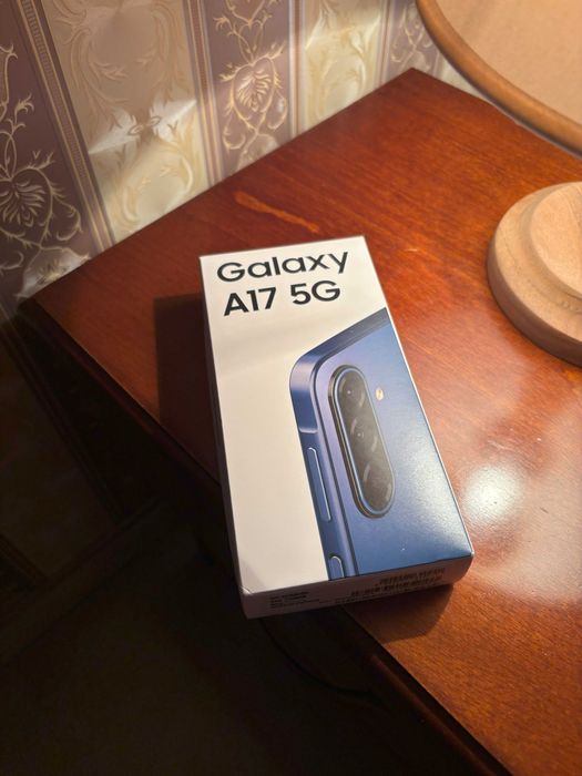 Samsung A17 5G 128 GB вградена памет + 4GB RAM; син