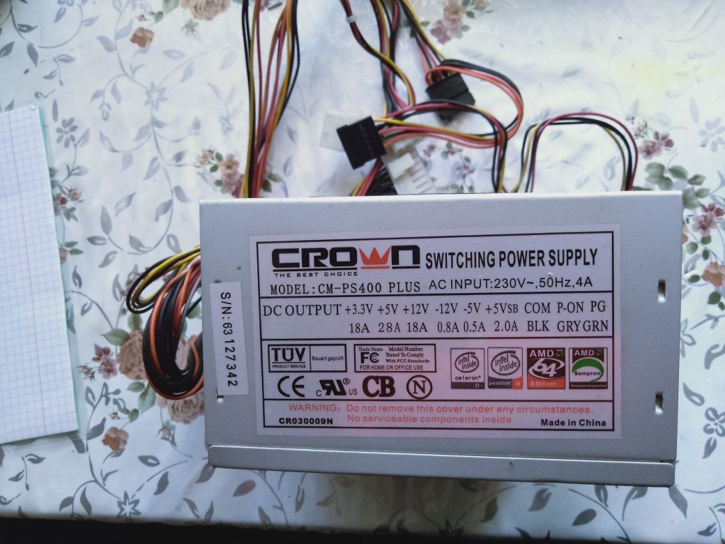 Блок питания Crown CM-PS400 plus  400W ATX 12V, V2.0, 20+4pin M/B