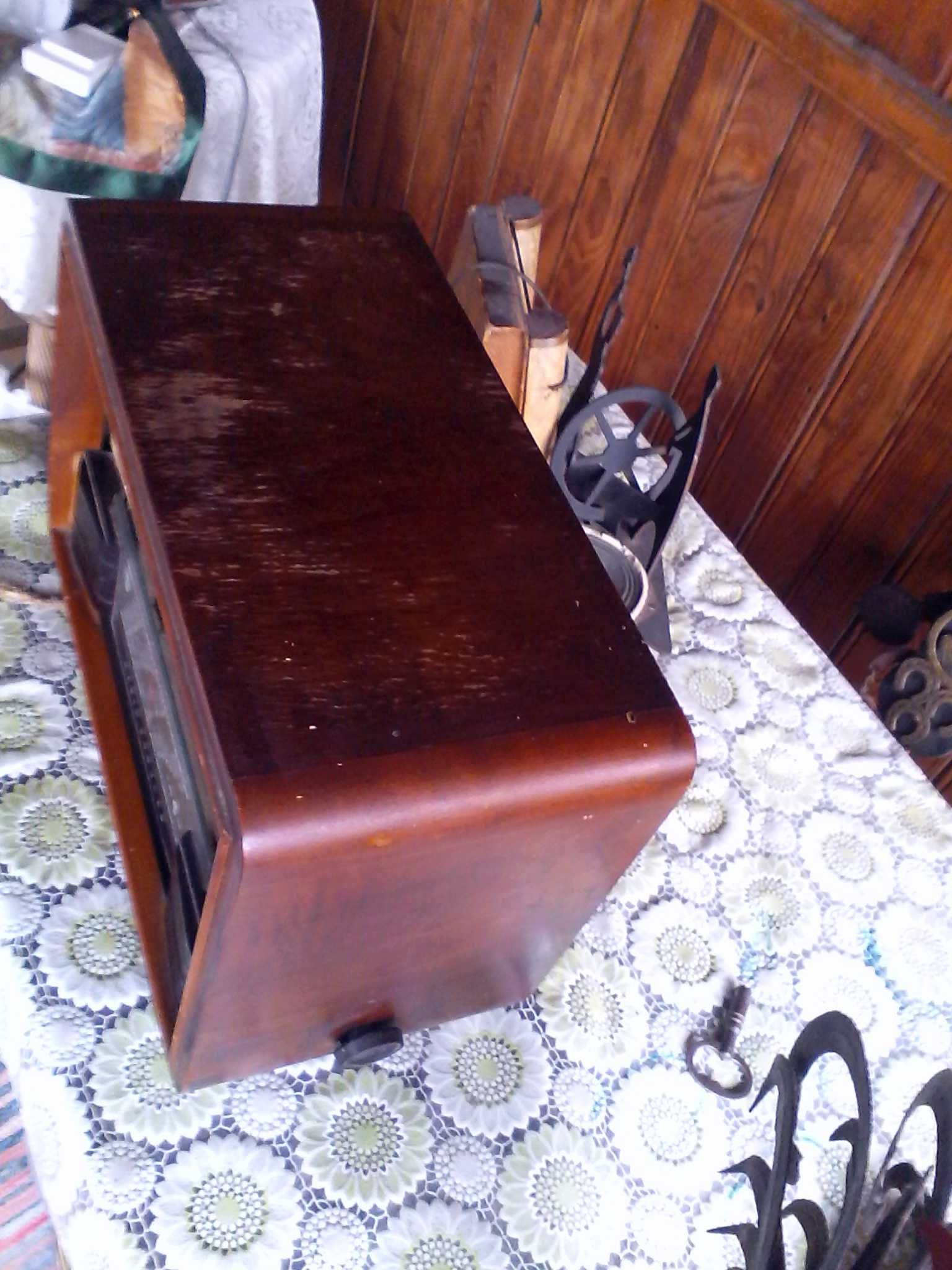 Radio vechi  pe  lampi Carpati S 545 U Radio Popular