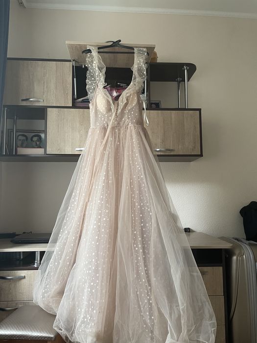 Платье нежное на узату, выпускной