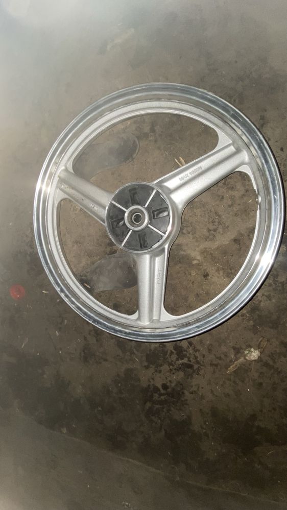 Продам диск 18 размер