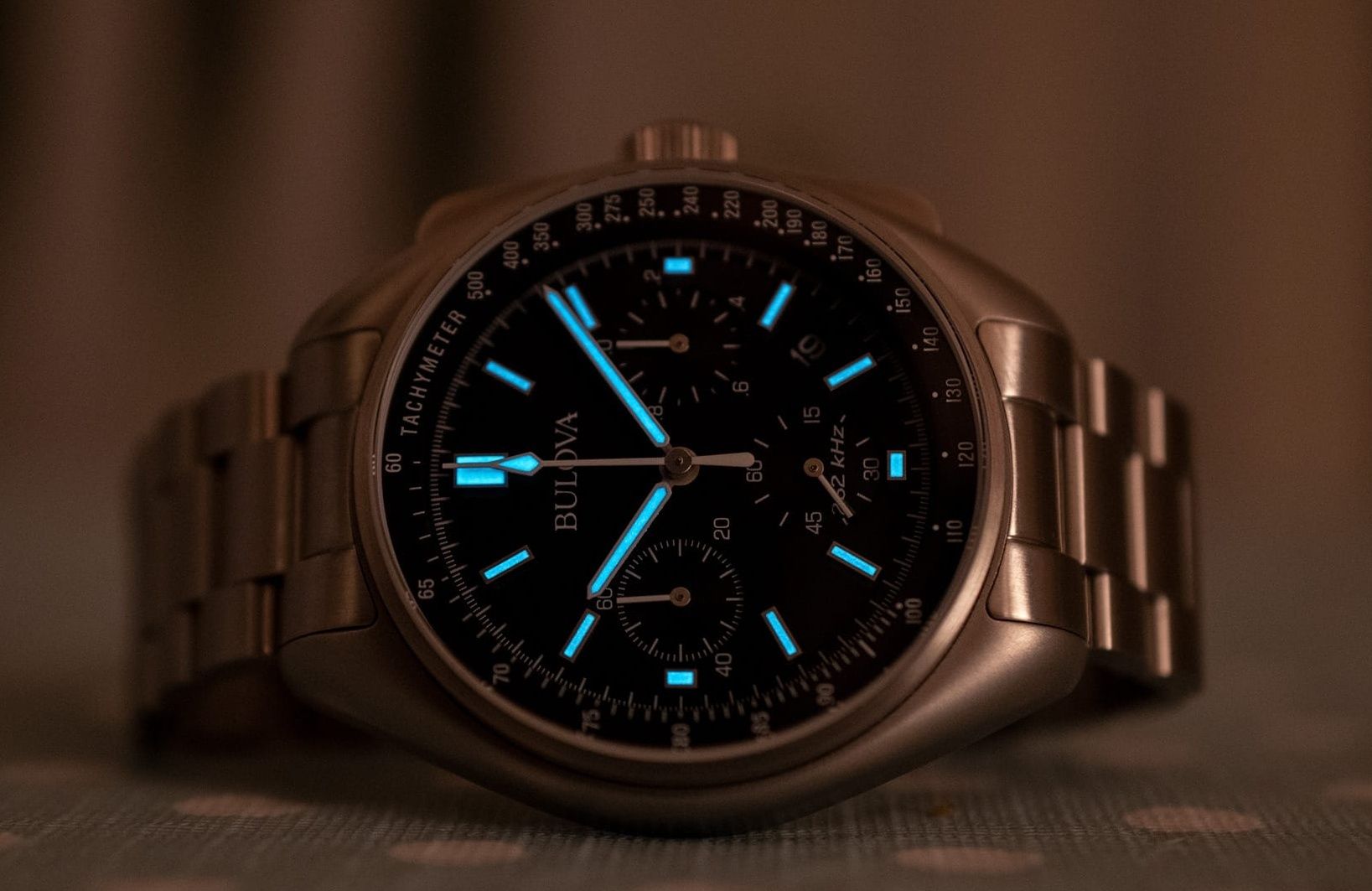 Bulova Lunar Pilot, почти Omega Speedmaster.