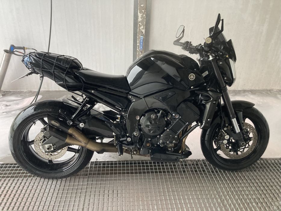 Yamaha fz1.                              .